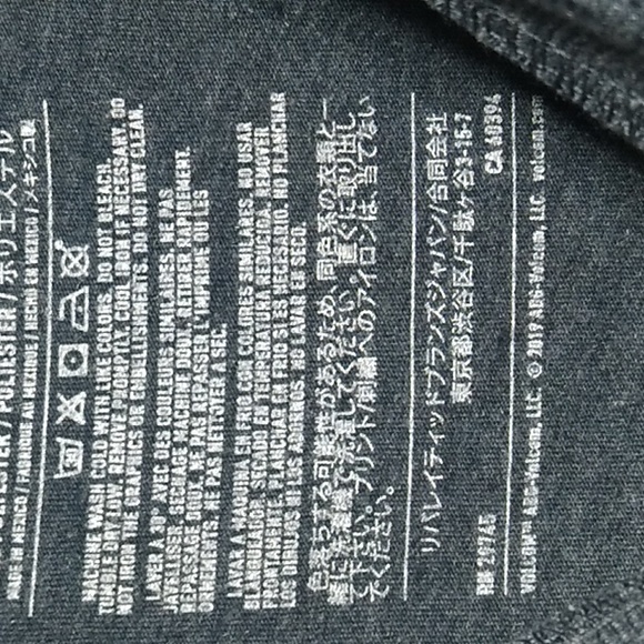 SALE! Like New Volcom Shirt Sz.XXL Rarely Worn (X-50 CRATE) - Picture 4 of 5